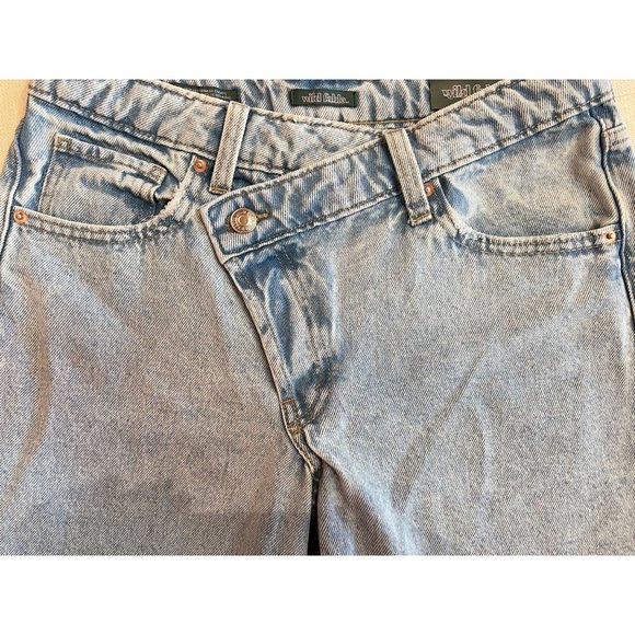 Wild Fable High Rise Bermuda Jean Shorts Raw Hem Asymmetrical Button Fly 2/26 - Picture 2 of 12